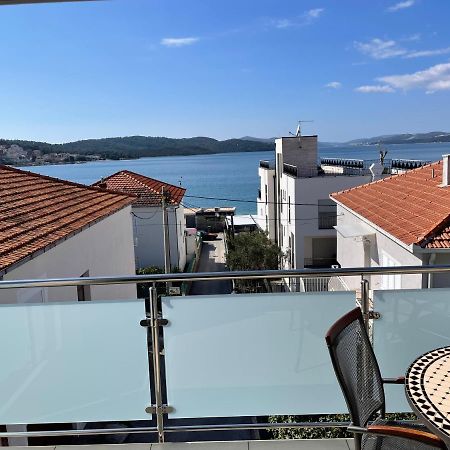 Apartments Cavar Трогир Экстерьер фото
