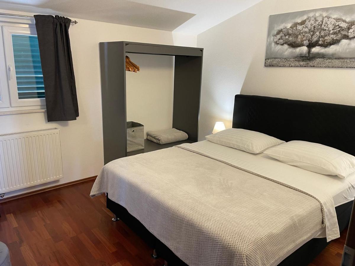 Apartments Cavar Трогир Экстерьер фото