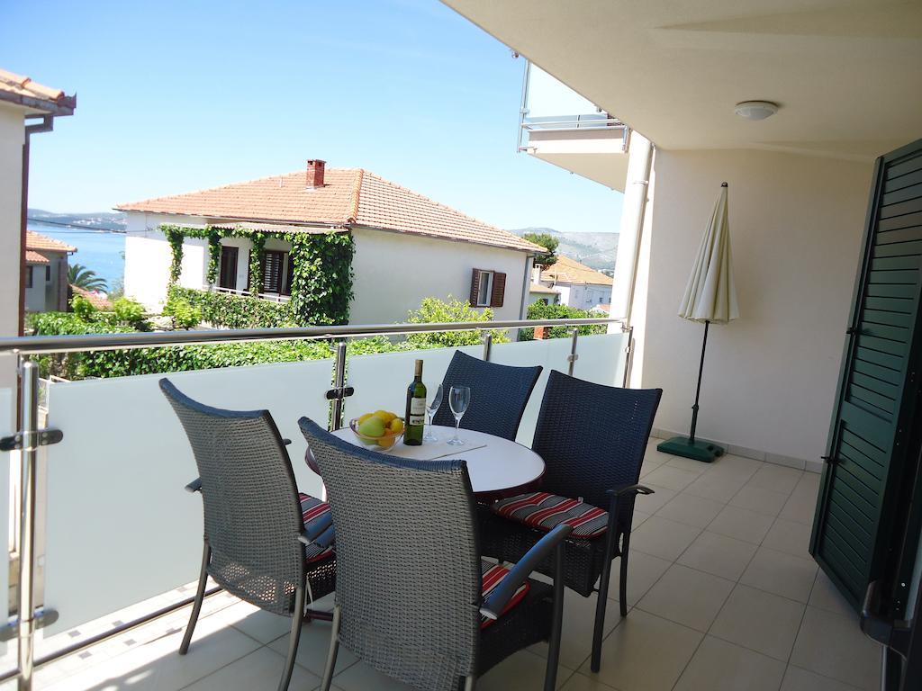 Apartments Cavar Трогир Номер фото